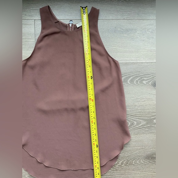 Aritzia Wilfred Sevres Sleeveless Zip Back Blouse - Picture 2 of 5